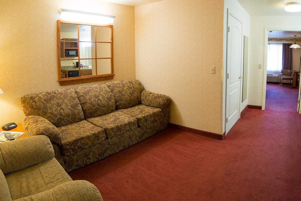 Murphys Suites Экстерьер фото